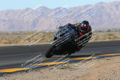 media/Dec-18-2022-SoCal Trackdays (Sun) [[8099a50955]]/Turn 4 Inside (10am)/